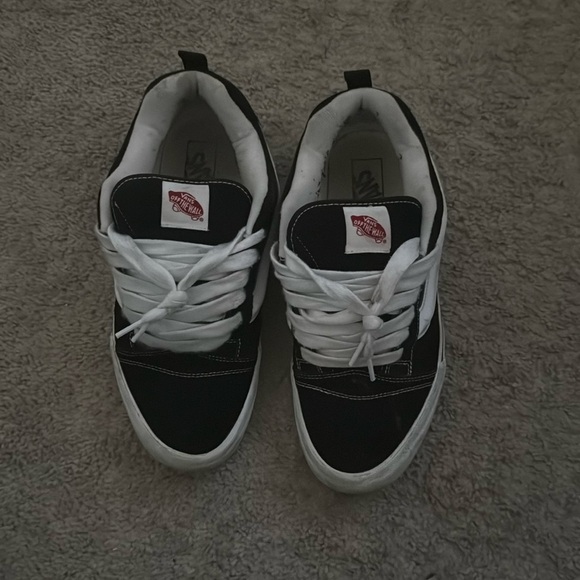 New skool vans ( will get factory cleaned before sent out)
Amazing condition - Picture 1 of 2